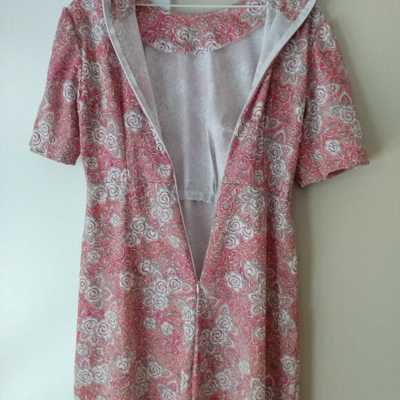 Handmade Modest Dress 36"B 31"W Pink Floral Mennonite - Picture 7 of 9